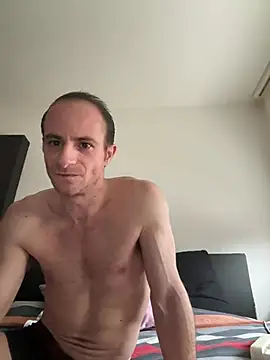 Snapshot of VicesVersa chatting on February 13, 1:05 pm VicesVersa online show from February 13, 1:05 pm