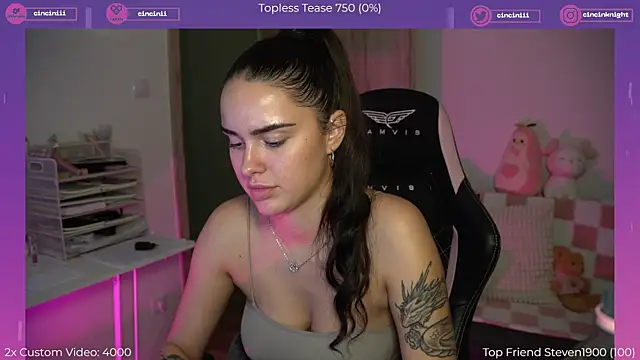 NaomiiMoon online show from October 1, 7:09 pm