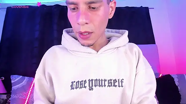 Ethan Boyy online show from February 2, 10:08 pm