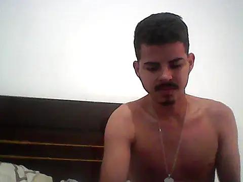 Frdrereeee online show from November 19, 4:29 pm