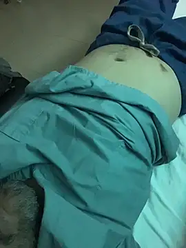 Snapshot of Inglphons chatting on February 1, 7:51 am Inglphons online show from February 1, 7:51 am