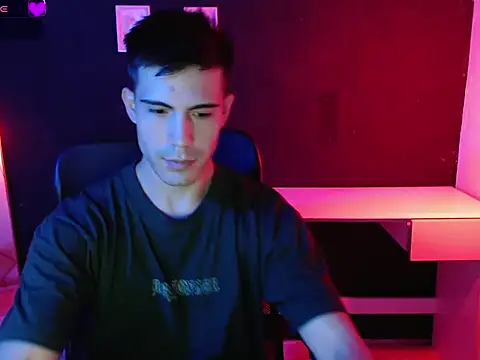 Luis esqq online show from May 8, 3:12 am