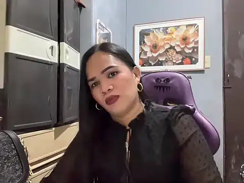 SophiaCourthaway online show from February 24, 11:47 pm