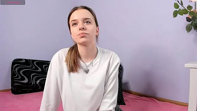 Snapshot of MonaClive chatting on January 21, 2:48 pm MonaClive online show from January 21, 2:48 pm