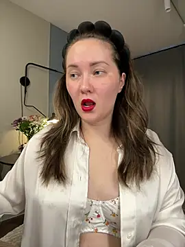 Kiss My Body online show from June 16, 6:32 pm