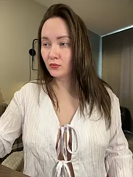 Kiss My Body online show from June 21, 6:21 pm