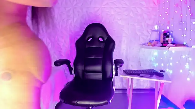 Karen morena online show from January 24, 1:03 pm