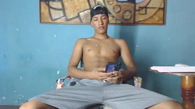 Snapshot of matteo_rivas chatting on December 21, 6:26 pm matteo rivas online show from December 21, 6:26 pm