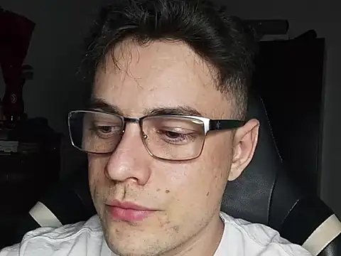 Dyllan   online show from October 21, 2:56 am