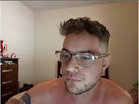 Dyllan   online show from April 11, 12:31 pm