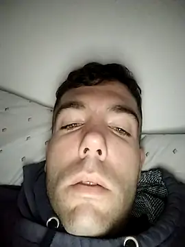 Yeray01 online show from March 27, 4:40 am