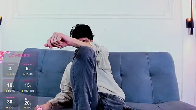 Cum hunters online show from June 3, 3:31 am