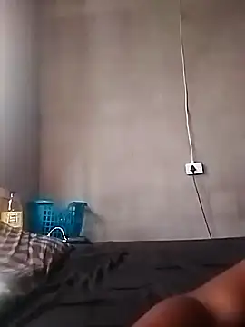 LaneYam online show from March 7, 10:34 am