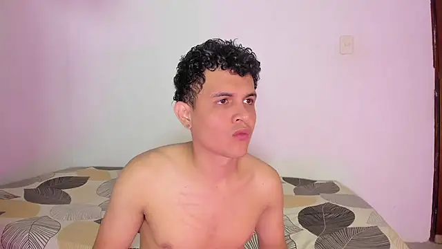 CoupleTwink12 online show from March 26, 12:17 am