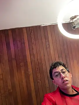 Snapshot of darkdesire_01 chatting on June 8, 10:54 pm darkdesire 01 online show from June 8, 10:54 pm