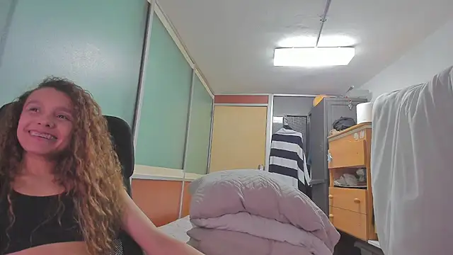 Snapshot of RagnarLothbrokXX chatting on March 20, 9:26 am RagnarLothbrokXX online show from March 20, 9:26 am