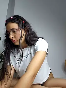 baaby-miiaa online show from February 1, 5:07 am