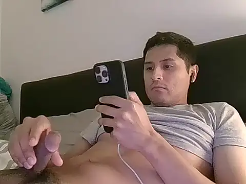 PerroDemonioHot online show from June 3, 4:37 am