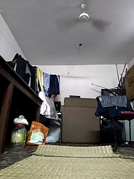 Snapshot of xx54362 chatting on April 2, 11:30 am xx54362 online show from April 2, 11:30 am