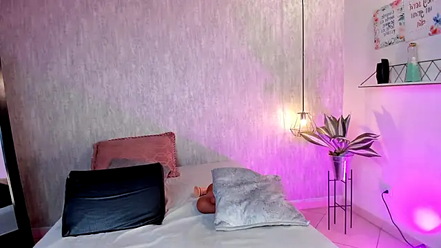 isabella zc online show from February 28, 4:31 pm