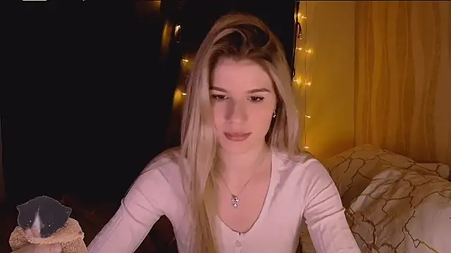 Melissa smith  online show from November 30, 1:04 pm