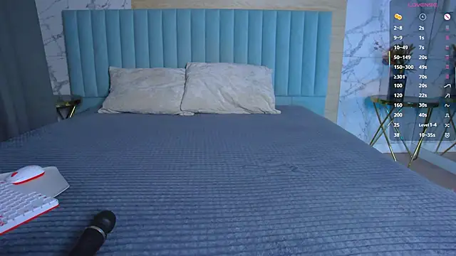 AmberShays online show from October 17, 5:04 pm