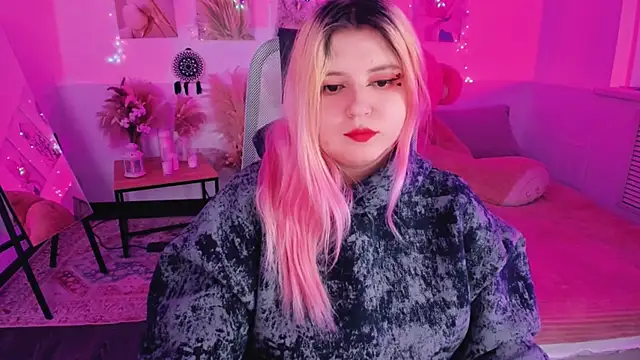 DiaAngell online show from April 1, 4:26 pm