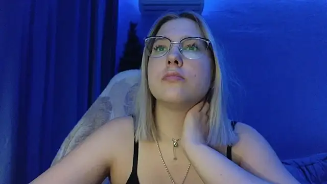 HotBrandyX online show from January 10, 1:46 pm