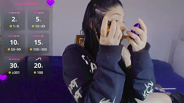 sharonnleon online show from March 5, 9:22 pm