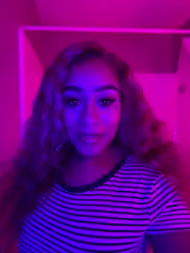 Snapshot of hazelbaby8880 chatting on January 28, 6:05 am hazelbaby8880 online show from January 28, 6:05 am