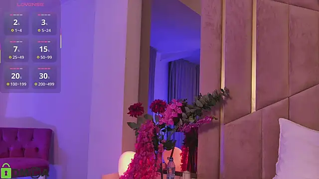 MaeveDream online show from October 7, 6:27 pm