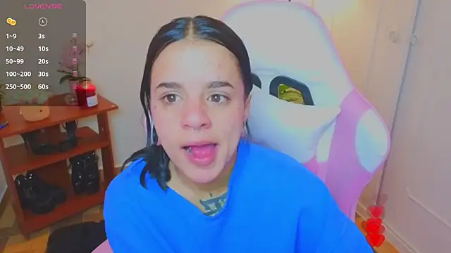 Nicole Foxx  online show from July 10, 7:38 pm