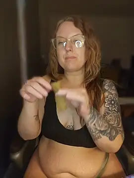 TattedMamaXOXO online show from April 11, 7:29 pm