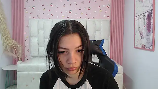 shalon diaz s online show from December 14, 1:16 pm