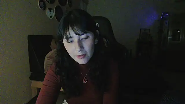 GinnyDelice online show from October 30, 1:18 am