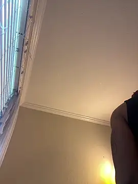 FreakyRu online show from May 31, 6:53 pm