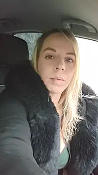 SweetyNinaOff1 online show from January 17, 3:39 pm