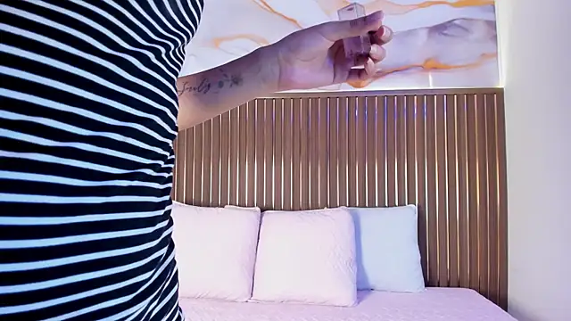 elevensky online show from November 8, 7:34 pm