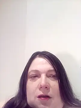 HotHornyEmmaX online show from February 15, 5:41 am