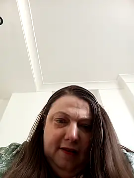 Snapshot of HotHornyEmmaX chatting on April 26, 10:57 am HotHornyEmmaX online show from April 26, 10:57 am