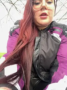 Cherrycherrymiss online show from March 9, 6:00 pm