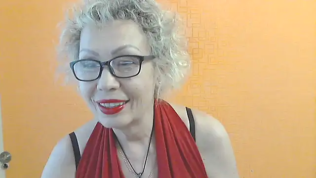 NessyJenixs online show from June 19, 1:15 pm