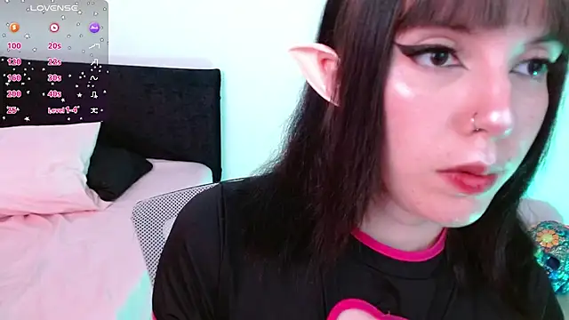 Diana P23 online show from January 25, 11:00 pm