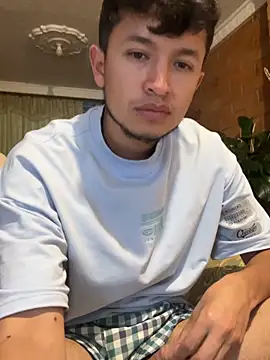 Snapshot of sebaxx8_ chatting on March 2, 10:16 pm sebaxx8 online show from March 2, 10:16 pm