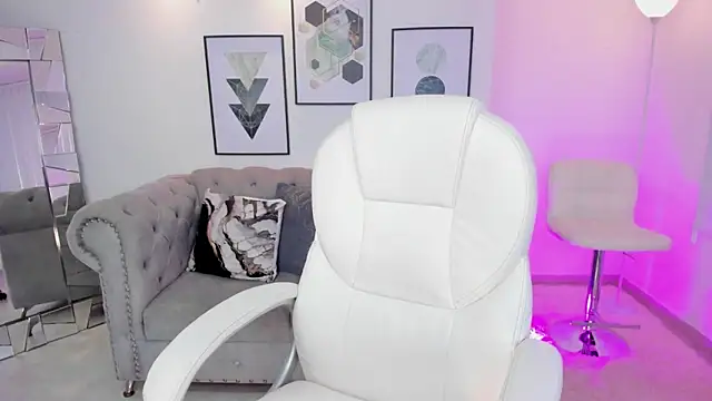 Layla Breezee online show from March 2, 3:16 pm