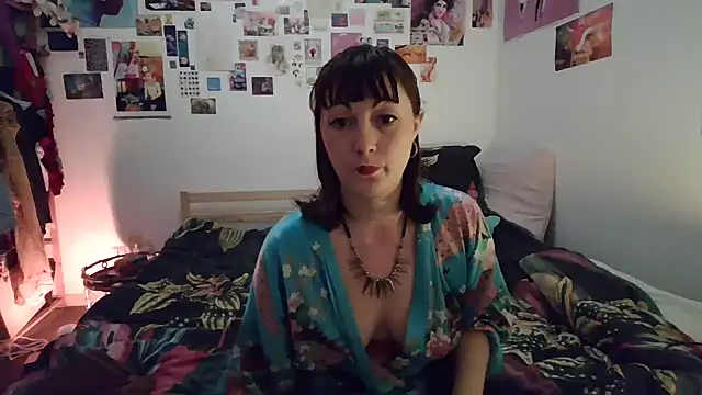 AdorahB3ll3 online show from February 23, 8:00 pm