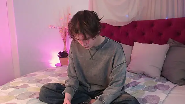 DemianEnglen online show from April 3, 11:30 am