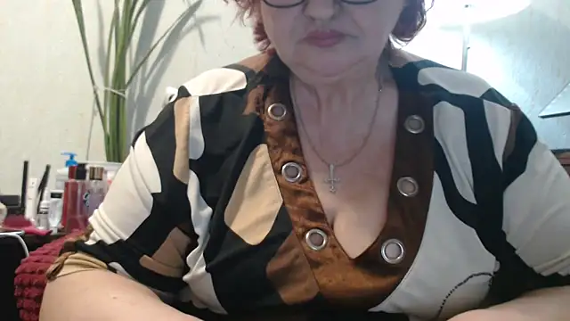 DeniseeRosea online show from April 2, 10:29 pm