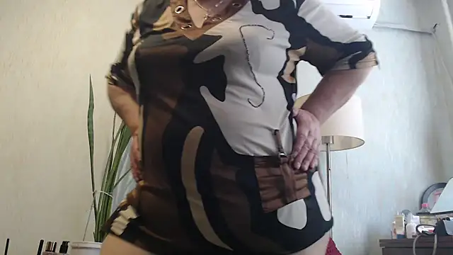 DeniseeRosea online show from April 15, 7:59 am