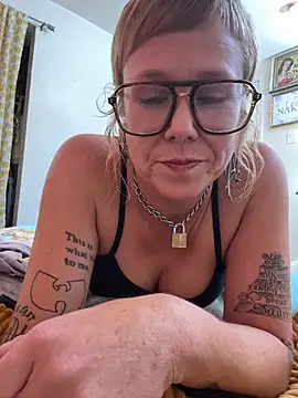 I am babydoll online show from July 2, 12:10 am